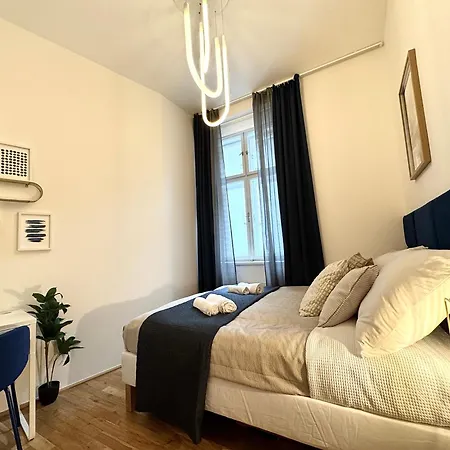 Royal Blue Wenceslas Apartment, Lejlighed Prag